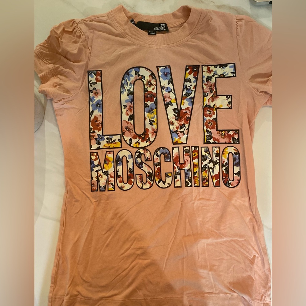 Love moschino T-shirt